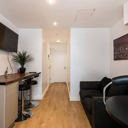 Liverpool City Centre - Fabulous 3 En-Suite Bedrooms - Sleeps 10 People Exteriör bild