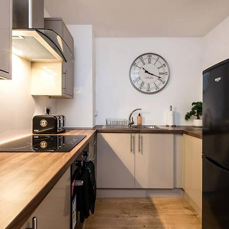 Liverpool City Centre - Fabulous 3 En-Suite Bedrooms - Sleeps 10 People Exteriör bild