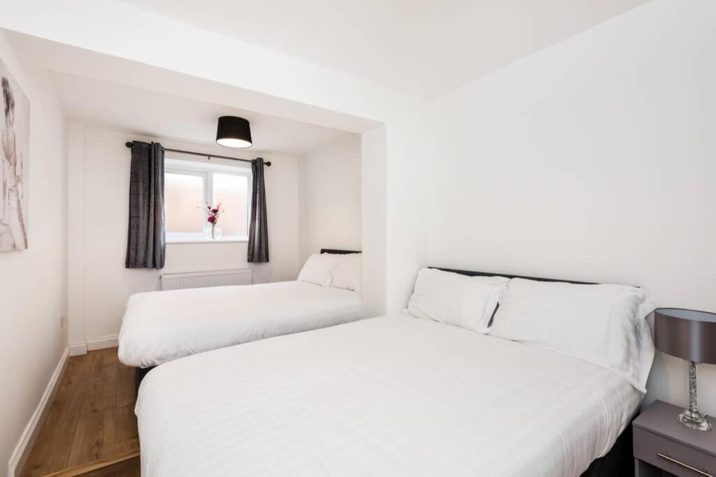 Liverpool City Centre - Fabulous 3 En-Suite Bedrooms - Sleeps 10 People Exteriör bild