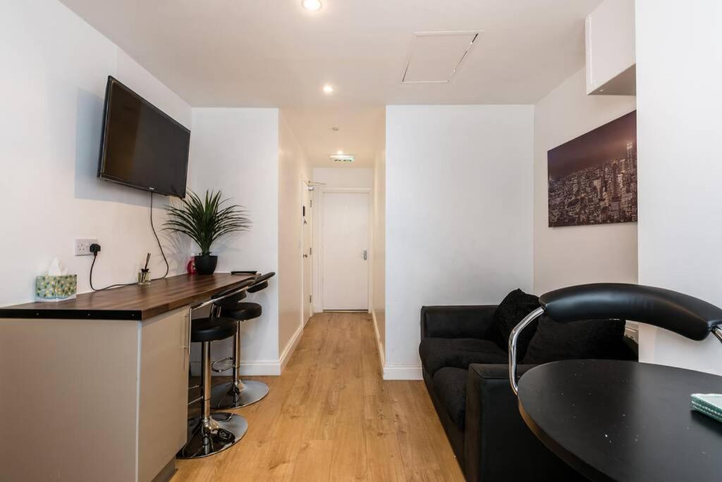 Liverpool City Centre - Fabulous 3 En-Suite Bedrooms - Sleeps 10 People Exteriör bild