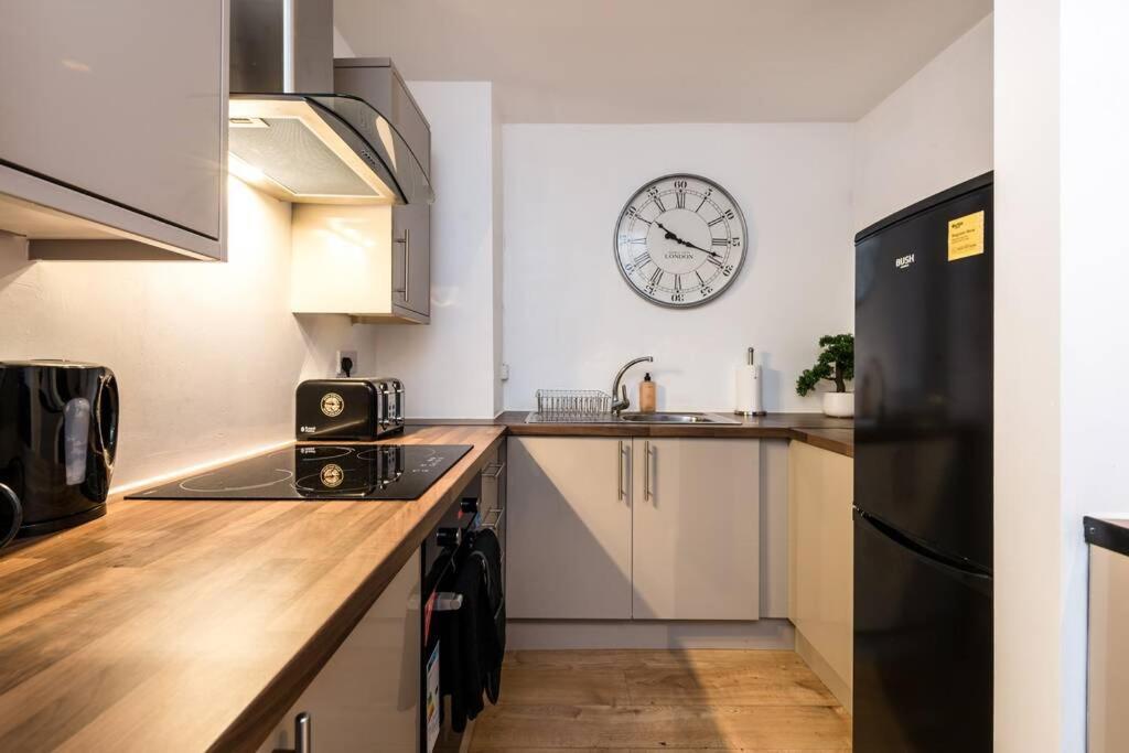 Liverpool City Centre - Fabulous 3 En-Suite Bedrooms - Sleeps 10 People Exteriör bild