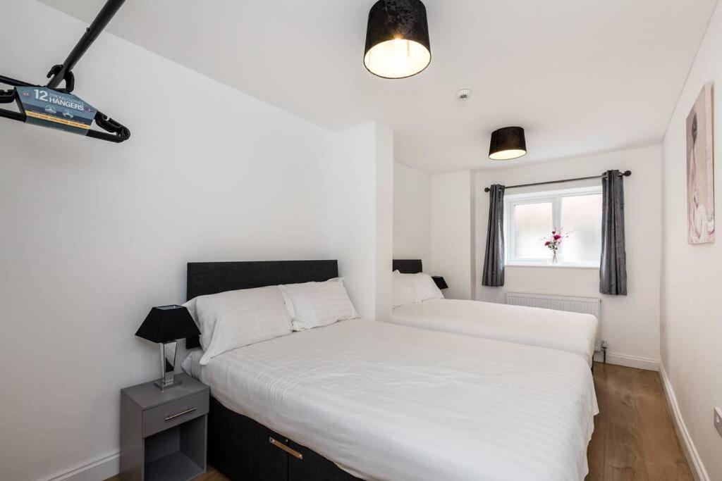 Liverpool City Centre - Fabulous 3 En-Suite Bedrooms - Sleeps 10 People Exteriör bild
